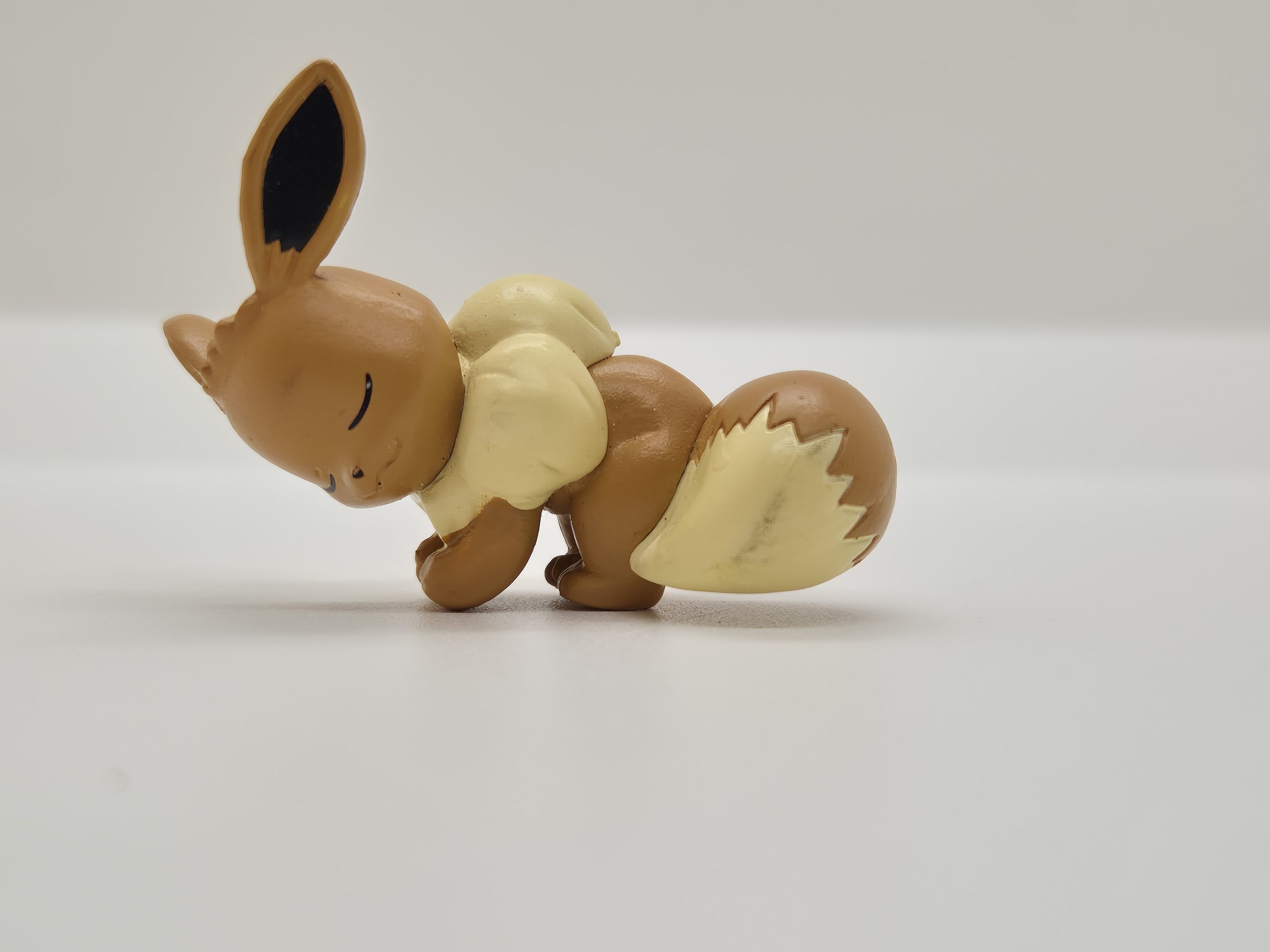 Pokémon Sleepy Pikachu & Eevee Mini Figures (set di 2) - immagine 5