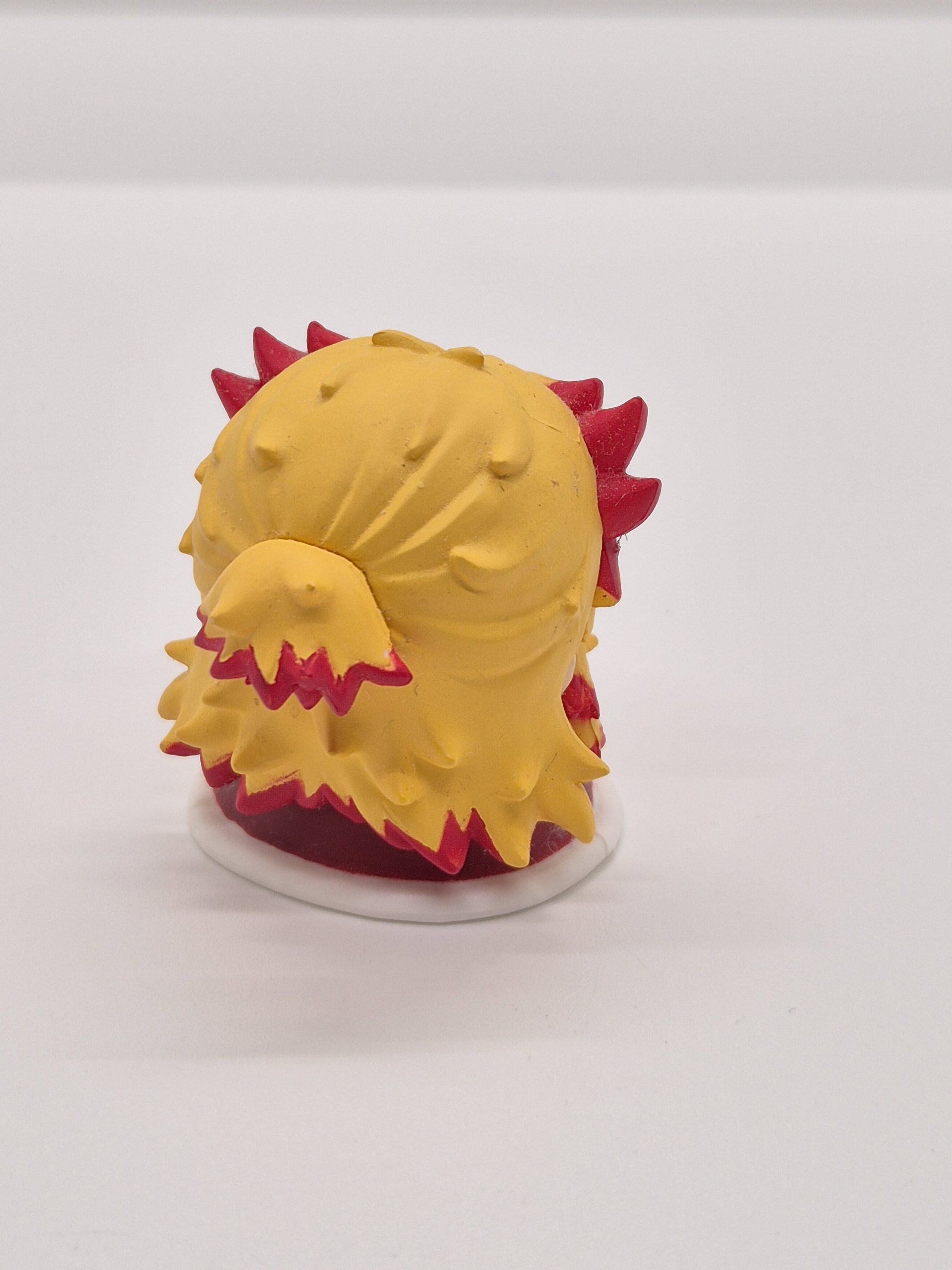 Demon Slayer Gachapon Rengoku Kyojuro Stand Stones Mini Figure - immagine 3